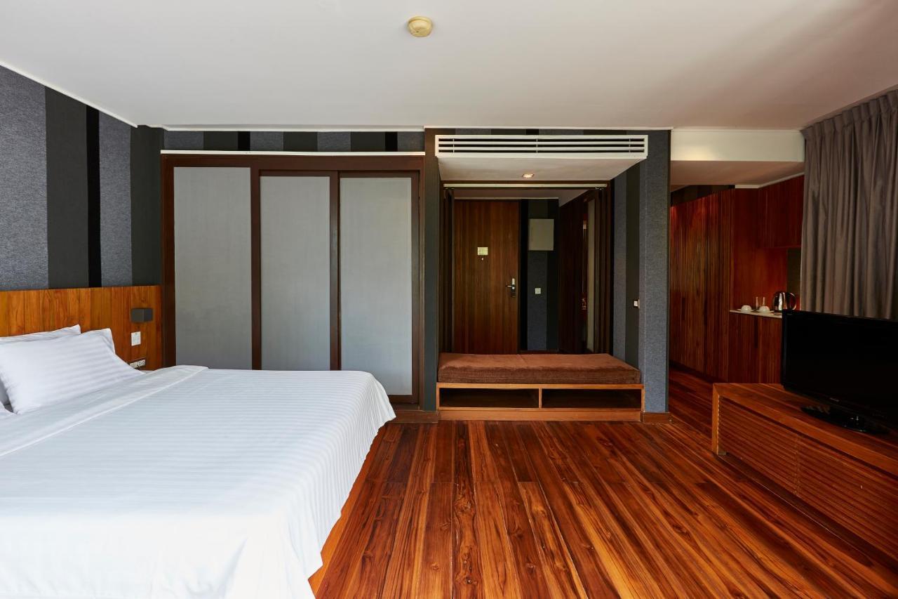 Luxx Langsuan Hotel - Sha Plus Бангкок Екстер'єр фото