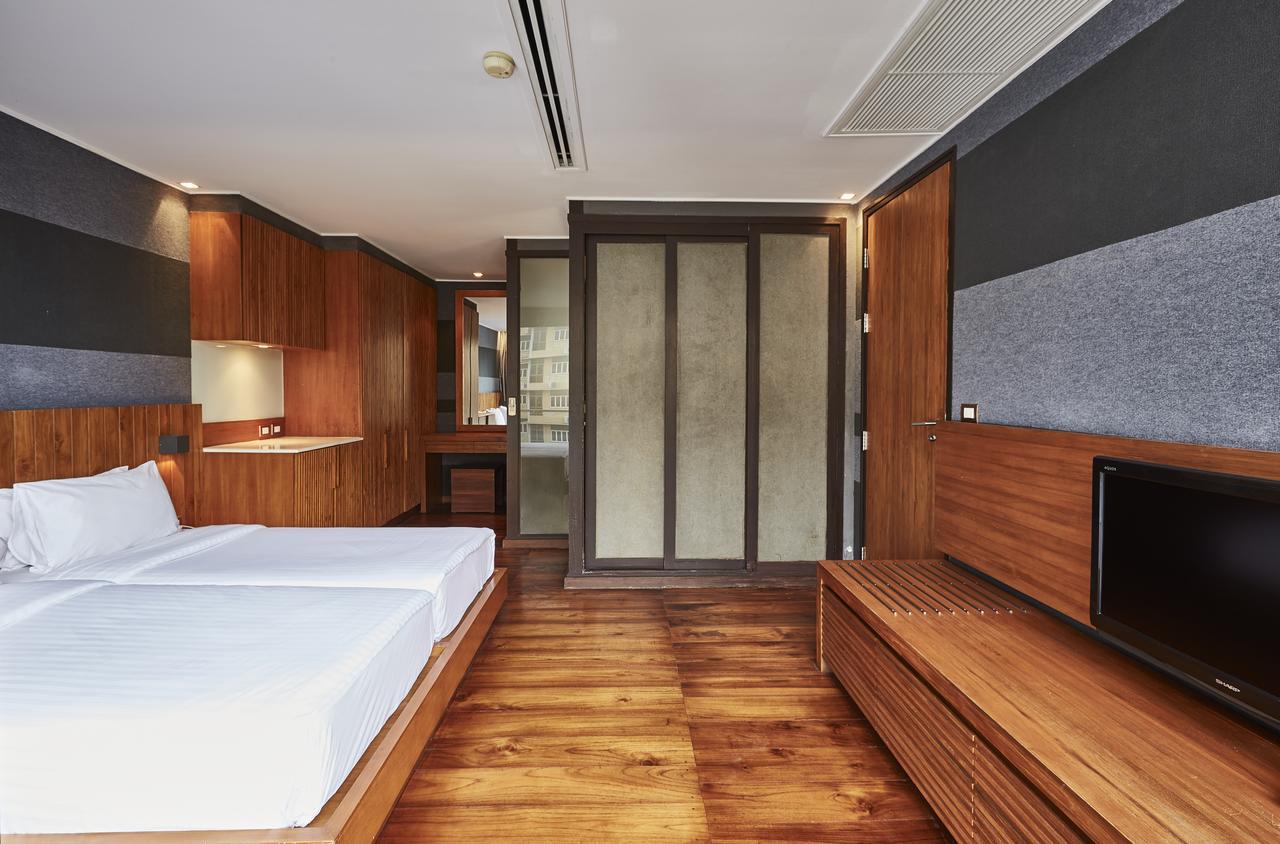 Luxx Langsuan Hotel - Sha Plus Бангкок Екстер'єр фото