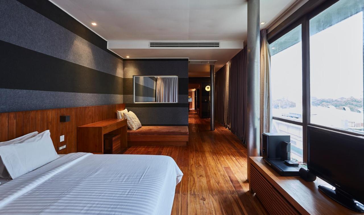 Luxx Langsuan Hotel - Sha Plus Бангкок Екстер'єр фото