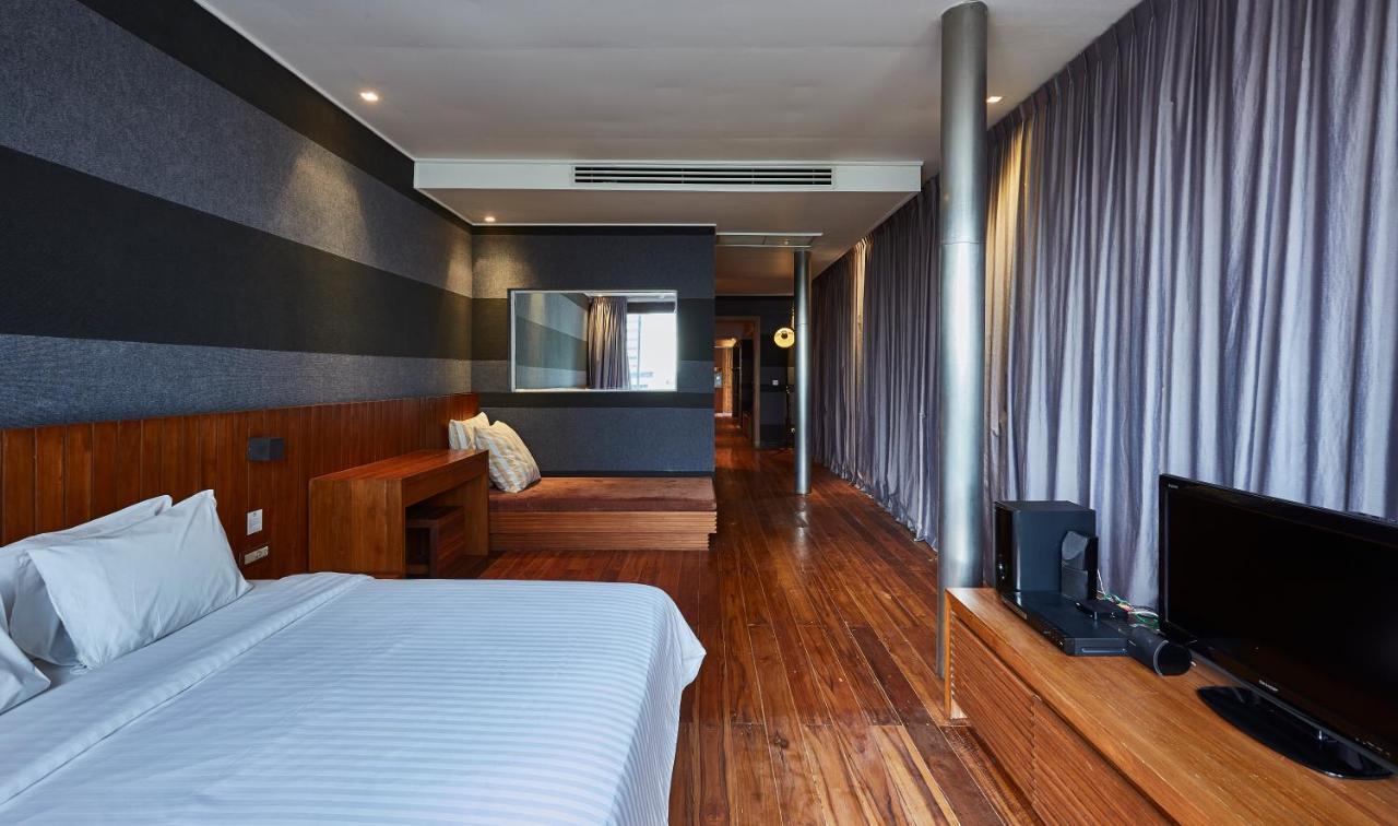 Luxx Langsuan Hotel - Sha Plus Бангкок Екстер'єр фото